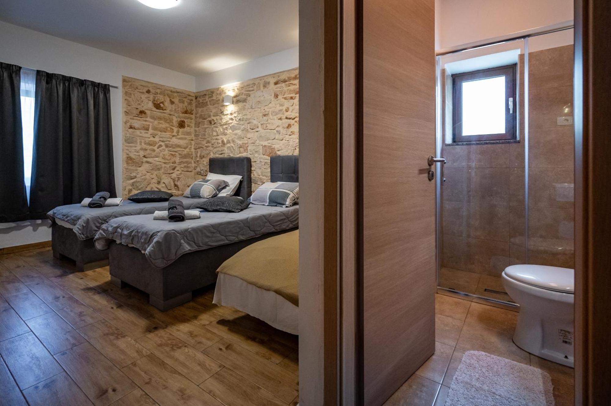 Sonia Rooms Пула Экстерьер фото
