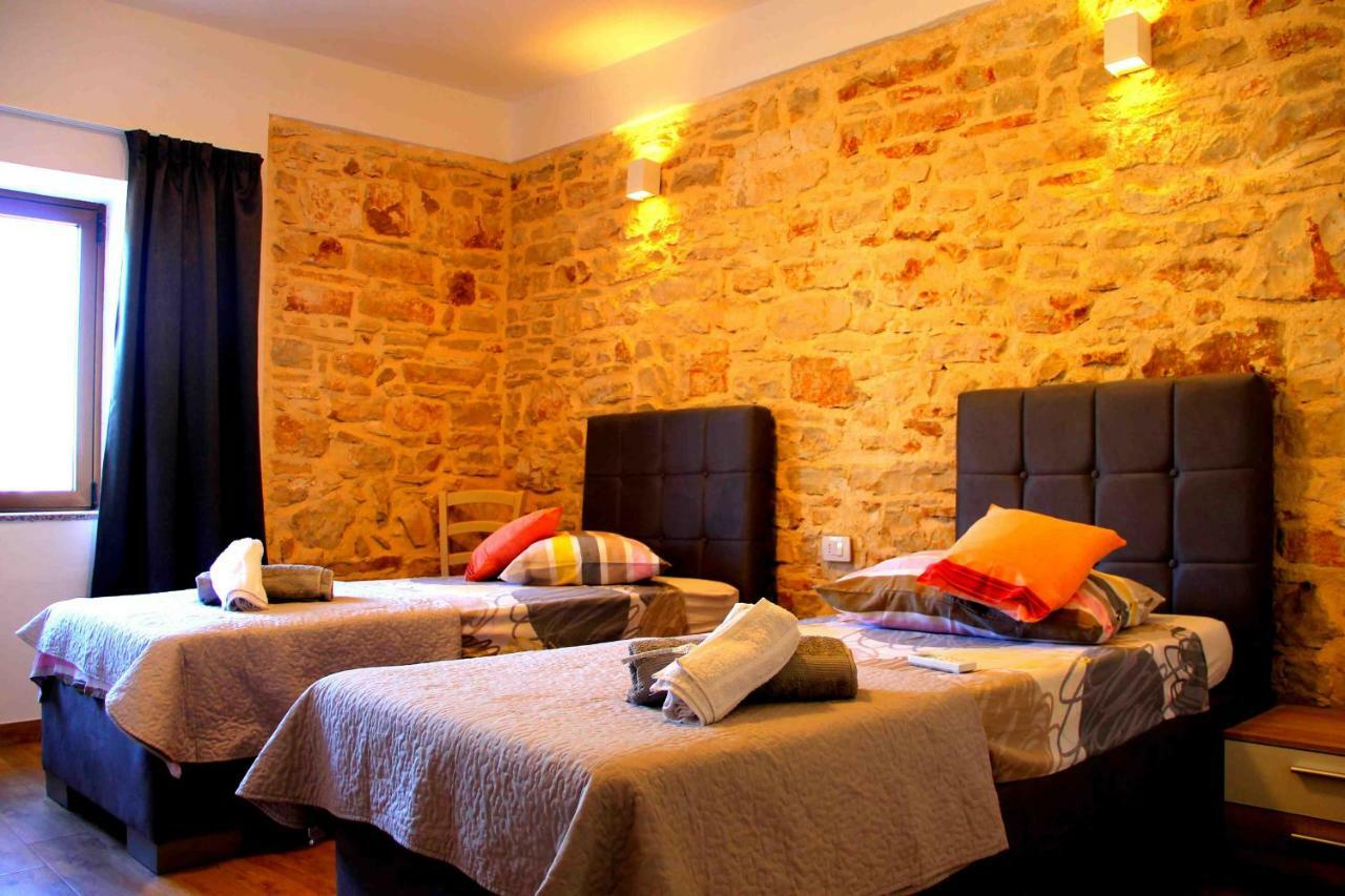 Sonia Rooms Пула Экстерьер фото